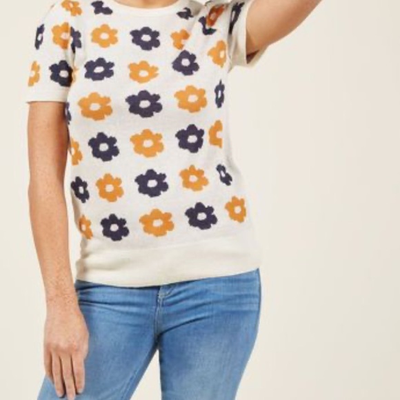 Modcloth Sweaters - ModCloth What I Call Fun Intarsia Poppy Sweater